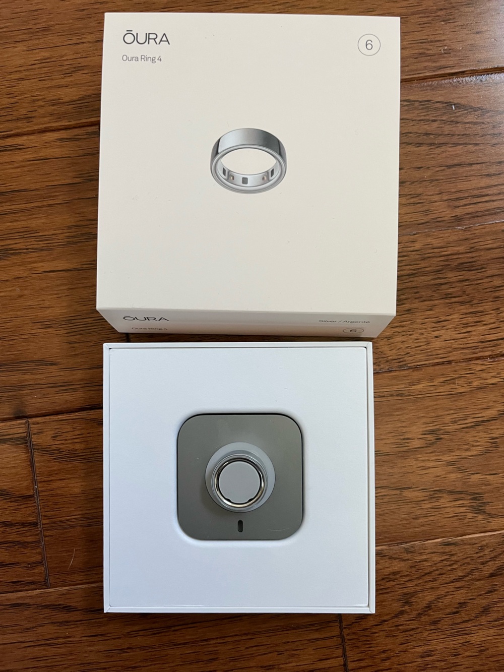 Oura Silver Ring 4 with Dock and original box Size 6